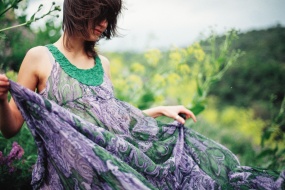 清新女孩春日写真图片